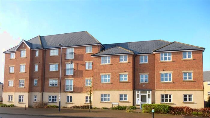 2 Bedroom Flat To Rent In Torun Way, Swindon, SN25