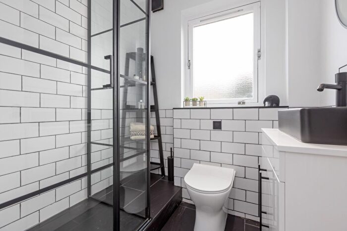 1 Bedroom Flat For Sale In / Hutchison Road, Edinburgh, EH14