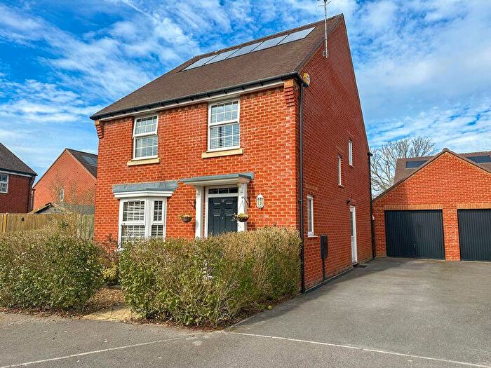 4 Bedroom Detached House For Sale In Swanmore, SO32
