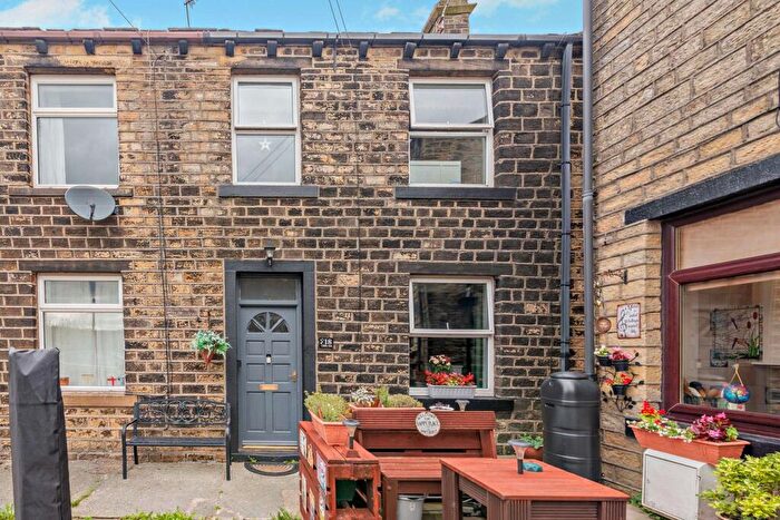 2 Bedroom Semi-Detached House For Sale In Cliffe Ash, Golcar, Huddersfield, HD7