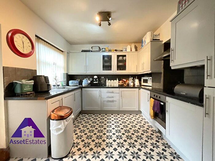3 Bedroom Semi-Detached House For Sale In Brynteg, Bryn Villas, Abertillery, NP13