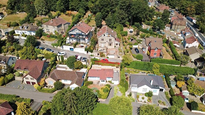 2 Bedroom Detached Bungalow For Sale In The Glen, Saltford, Bristol, BS31