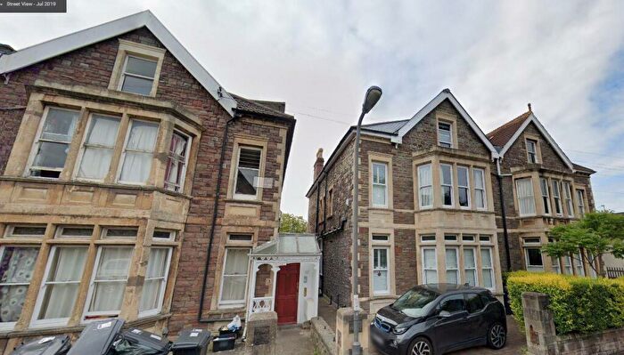 3 Bedroom Flat To Rent In Walsingham Road, Bristol, BS6