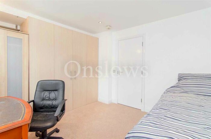 Studio To Rent In Queen's Gate, London, SW7