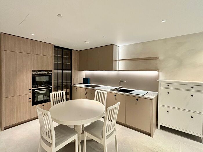 2 Bedroom Flat To Rent In Lewis Cubitt Park, London, N1C