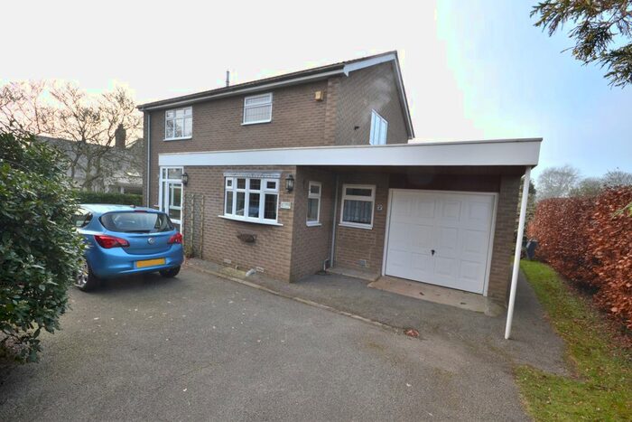 3 Bedroom Detached House For Sale In Cheyne Walk, Hornsea, HU18