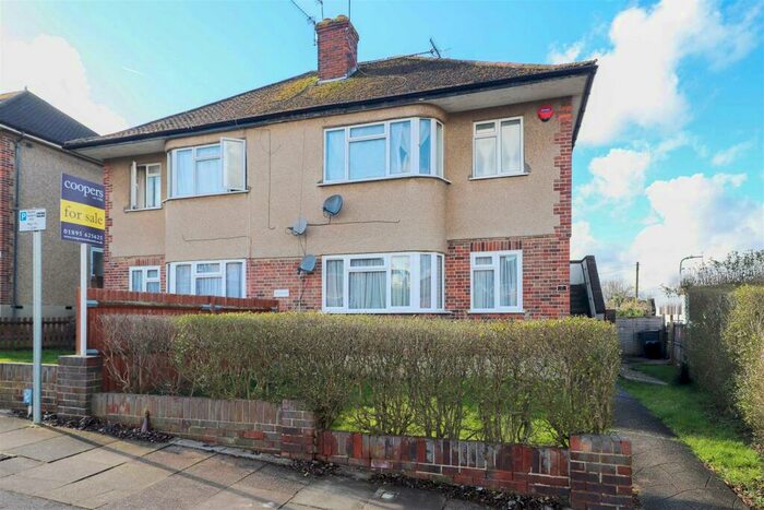 2 Bedroom Maisonette To Rent In Preston Court, York Road, Northwood, HA6
