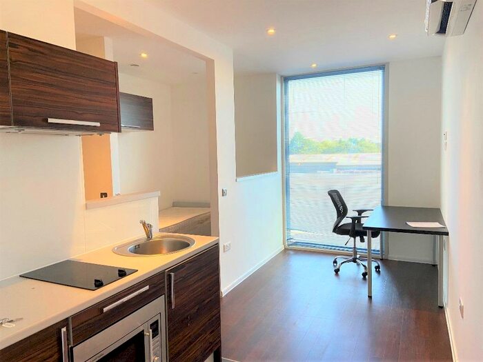 1 Bedroom Flat To Rent In Guildford Park Road, Guildford, GU2