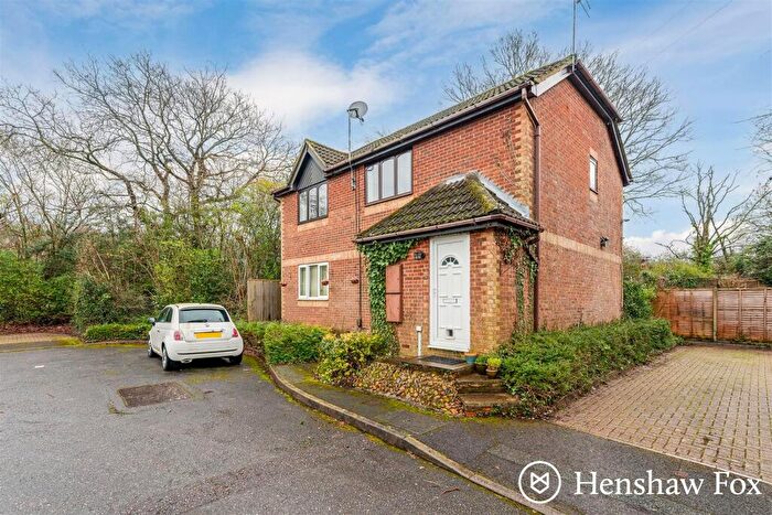 2 Bedroom Maisonette For Sale In Hambert Way, Totton, Hampshire, SO40