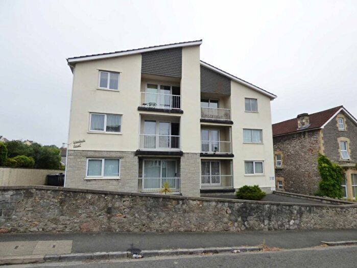 2 Bedroom Flat To Rent In Manor Road, Weston-super-Mare, BS23