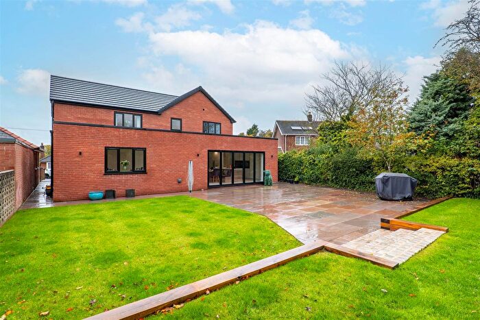 4 Bedroom Detached House For Sale In Pear Tree Road, Clayton-Le-Woods, Chorley, PR6