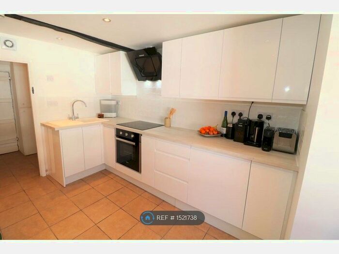 3 Bedroom End Of Terrace House To Rent In High Street, Kenilworth, CV8