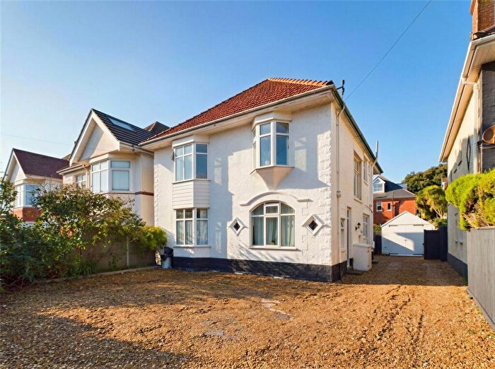 2 Bedroom Apartment For Sale In Southwood Avenue, Southbourne, Bournemouth, Dorset, BH6