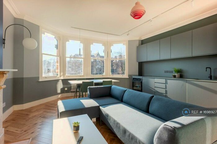 2 Bedroom Flat To Rent In Archway Road, London, N6