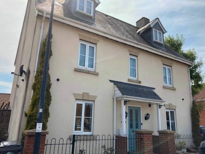 5 Bedroom Property To Rent In Highgrove Walk, Weston Village, Weston-Super-Mare, BS24