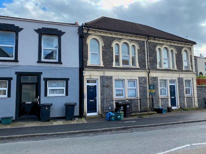 2 Bedroom Flat To Rent In Bell Hill Road, Bristol, BS5