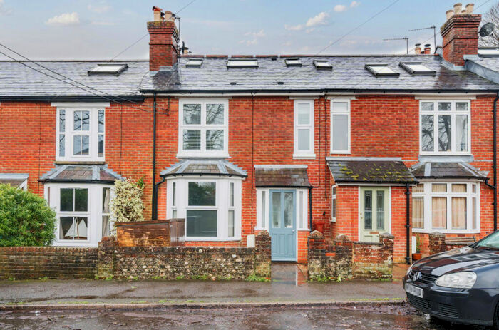 3 Bedroom Terraced House To Rent In Bridge Road, Alresford, Hampshire, SO24