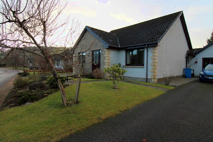 3 Bedroom Detached House For Sale In Culanlon, Kilmore, Drumnadrochit, Inverness, IV63