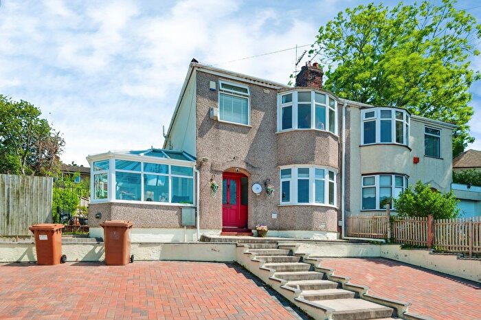 3 Bedroom Semi-Detached House For Sale In Kingsway, Merseyside, WA11