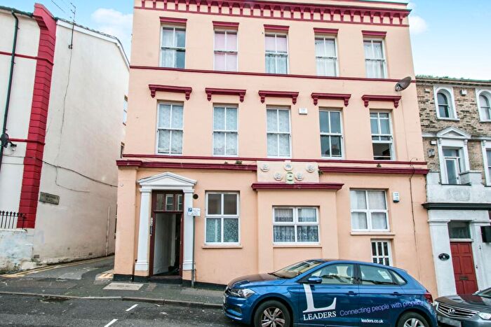 2 Bedroom Apartment To Rent In St Michaels Road, Bournemouth, BH2