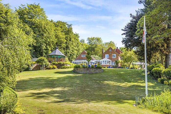 4 Bedroom House For Sale In Henley Road, Wargrave, RG10