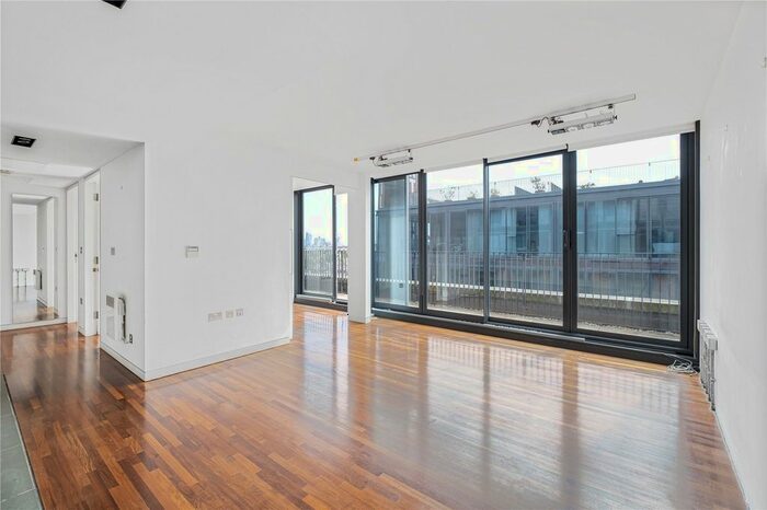 2 Bedroom Flat To Rent In The Jam Factory, Green Walk, London Bridge, SE1