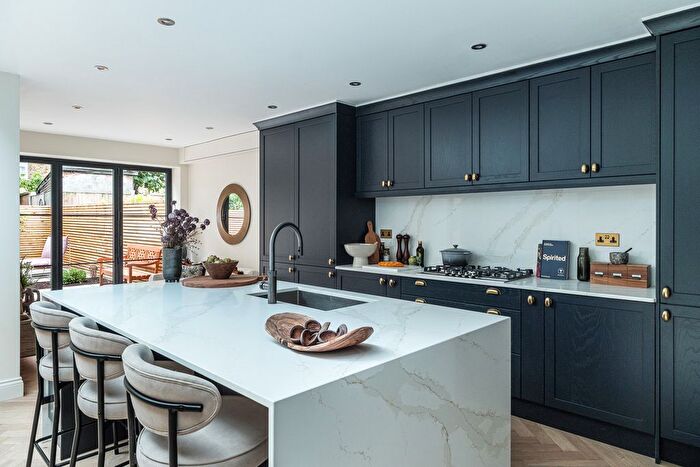 4 Bedroom Terraced House For Sale In Burgoyne Road, London, N4