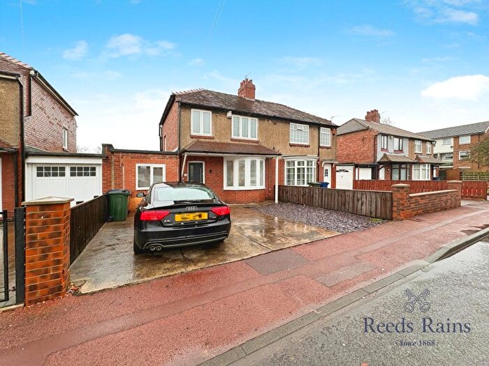3 Bedroom Semi-Detached House For Sale In Matlock Gardens, Newcastle Upon Tyne, Tyne And Wear, NE5