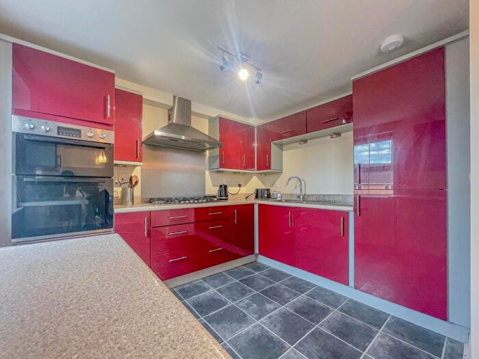 1 Bedroom Flat To Rent In Room, Cartwright Way, Beeston, Nottingham, NG9