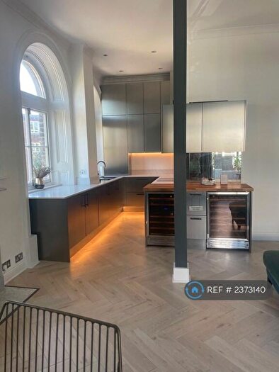 1 Bedroom Flat To Rent In Grafton Road, Camden, London, NW5