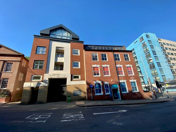 2 Bedroom Flat To Rent In Barker Gate, Nottingham, NG1