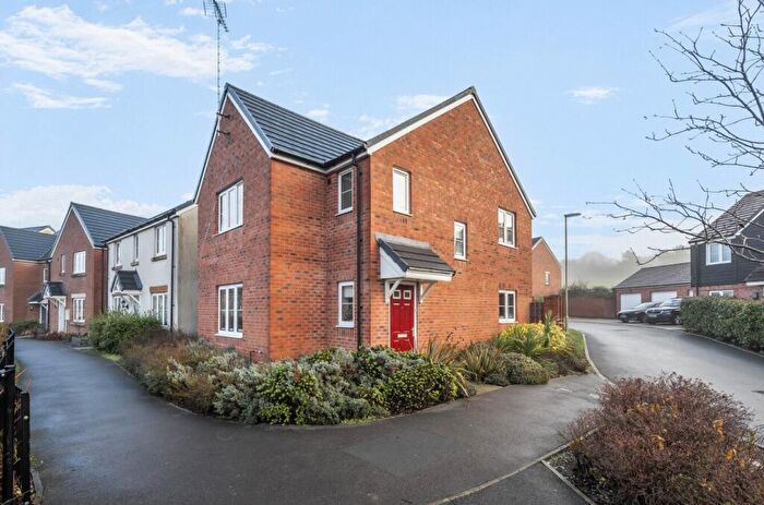 3 Bedroom Detached House For Sale In Saddle Way, Andover, SP11