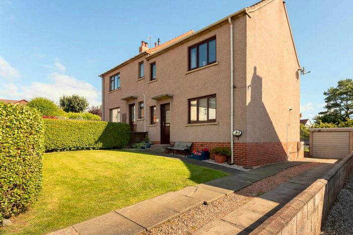 3 Bedroom Semi-Detached House For Sale In Banknowe Road, Tayport, Fife, DD6