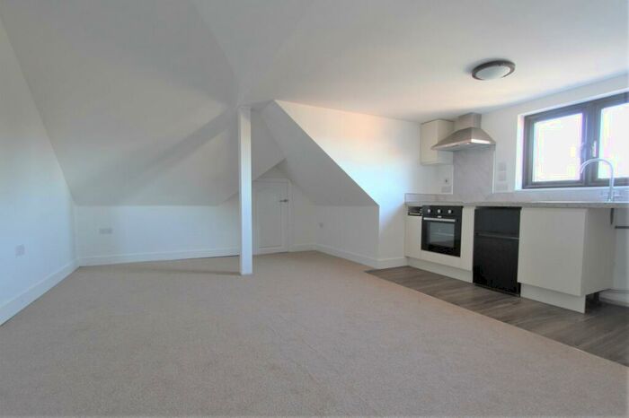 1 Bedroom Flat To Rent In Upper Bognor Road, Bognor Regis, PO21