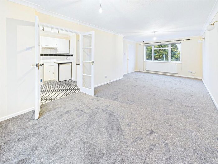 3 Bedroom End Of Terrace House For Sale In Long Riding, Basildon, SS14