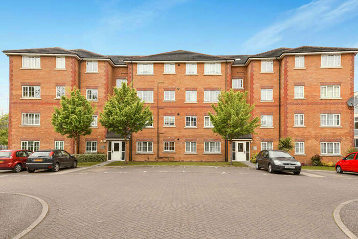 2 Bedroom Flat To Rent In Exchange Walk, Pinner, HA5