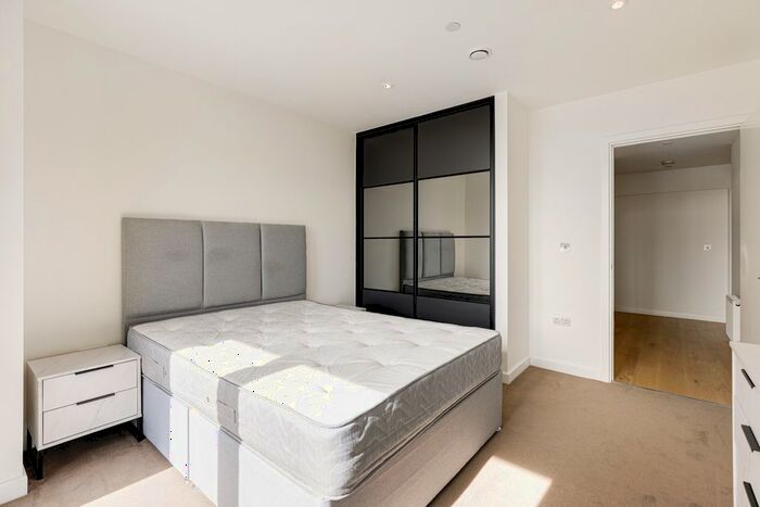 1 Bedroom Flat To Rent In Twickenham Gateway, London Road, Twickenham, TW1