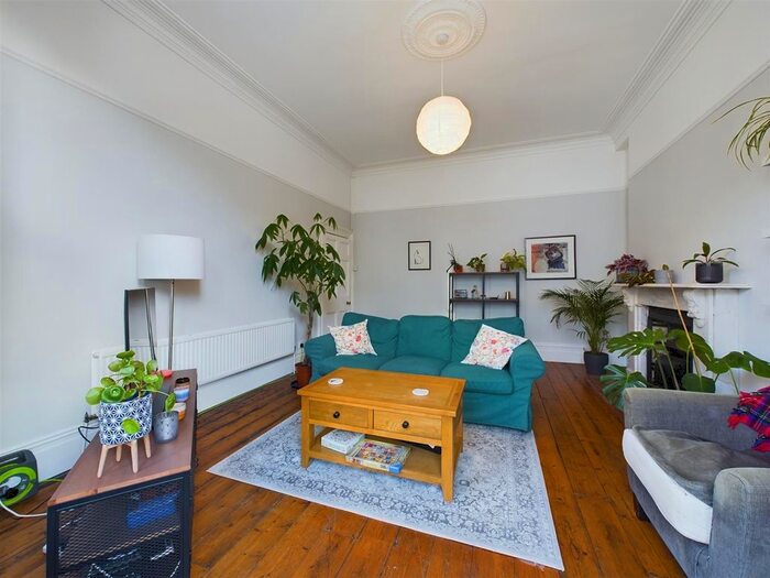 2 Bedroom Flat To Rent In West Park, Bristol, BS8