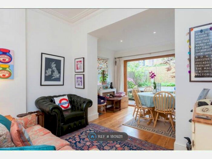 2 Bedroom Flat To Rent In Cavendish Rd, London, SW12