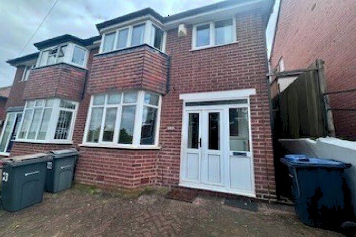 3 Bedroom Property To Rent In Bell Hill, Birmingham, B31