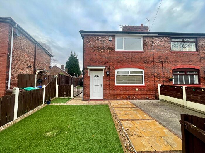 2 Bedroom House To Rent In Bredbury Road, Fallowfield, M14