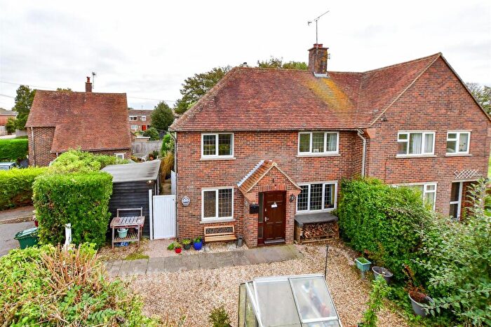 3 Bedroom Semi-Detached House For Sale In Hearn Close, Tangmere, Chichester, West Sussex, PO20
