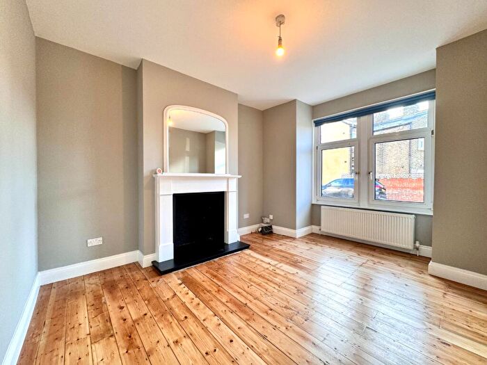 4 Bedroom Terraced House To Rent In Marmadon Road, Plumstead, London, SE18