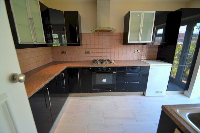 4 Bedroom Property To Rent In Therapia Lane, Croydon, CR0