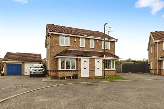 2 Bedroom Property To Rent In Pennie Close, Long Eaton, Nottingham, NG10