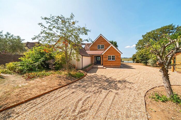 4 Bedroom Detached House To Rent In Furzend, Bosham Hoe, Bosham, Chichester, West Sussex, PO18