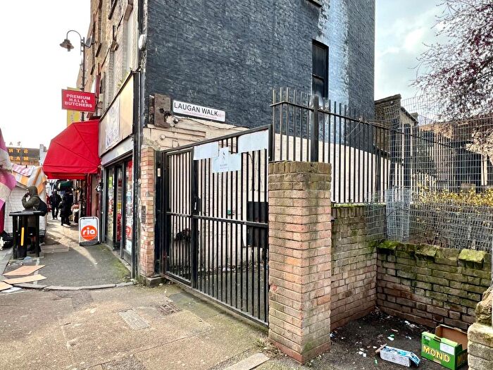 2 Bedroom Flat To Rent In Laugan Walk, London, SE17