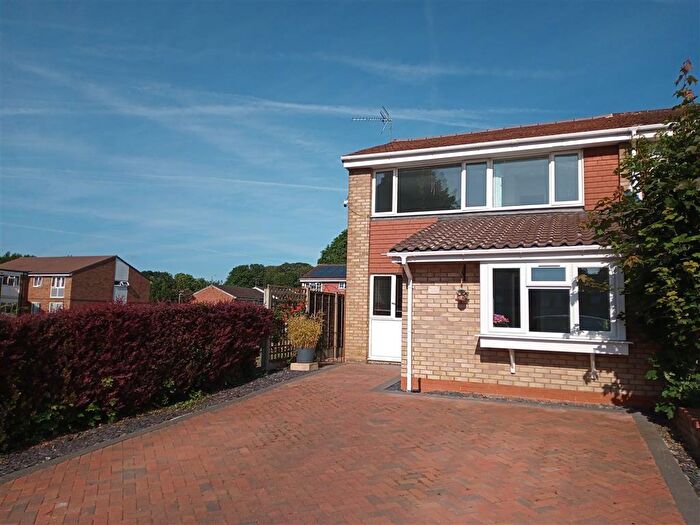 4 Bedroom House To Rent In Aragon Close, Hemel Hempstead, HP2
