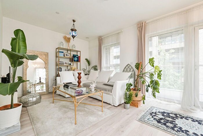 1 Bedroom Flat For Sale In Shipbuilding Way, London, E13