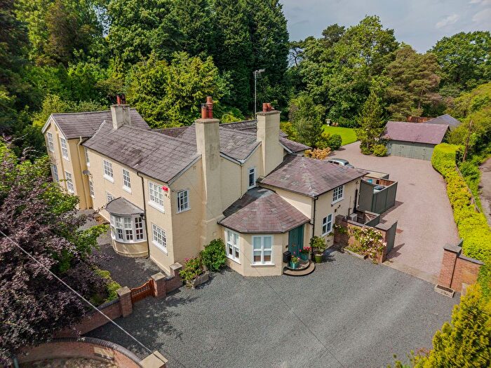 6 Bedroom Detached House For Sale In The Old Vicarage, Wrinehill Road, Wybunbury, CW5